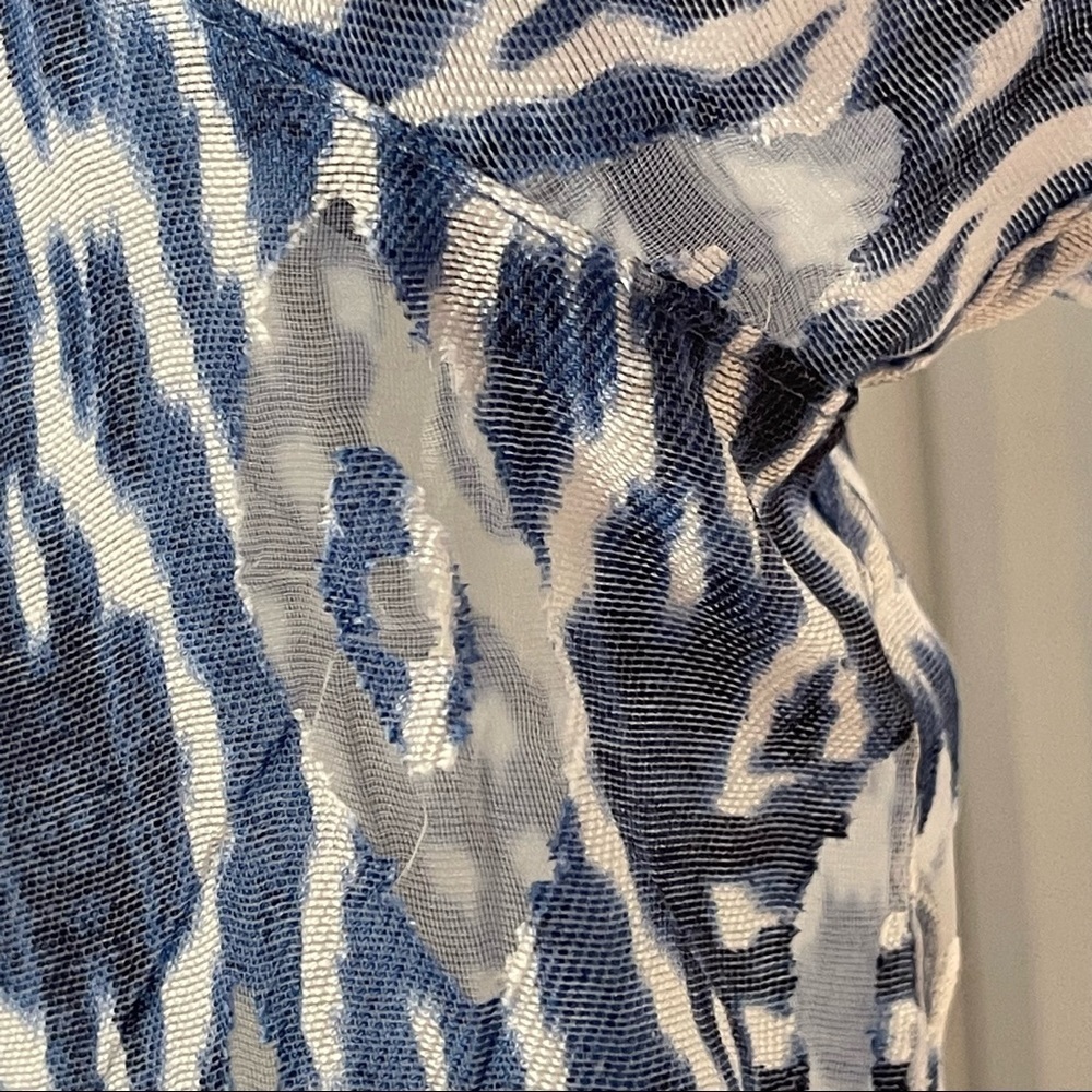 Ruby Rd. Favorites Women’s Geometric Button Down Sheer  Shirt size 8 - Picture 5 of 9